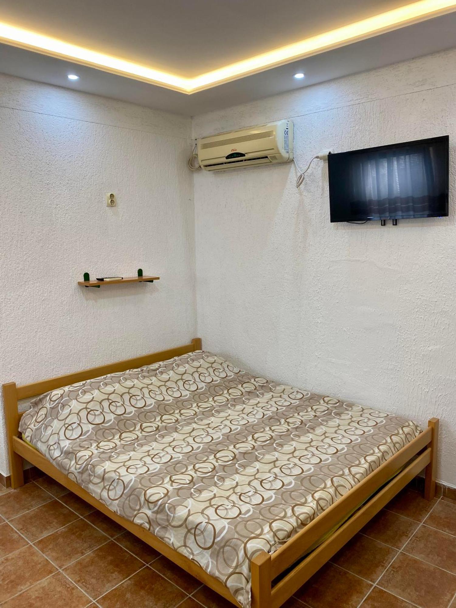 Ino Apartment *